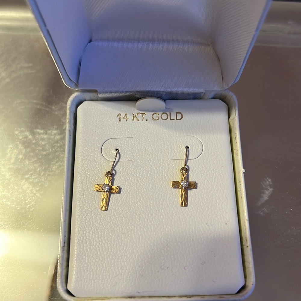 Cross earrings 14kt gold